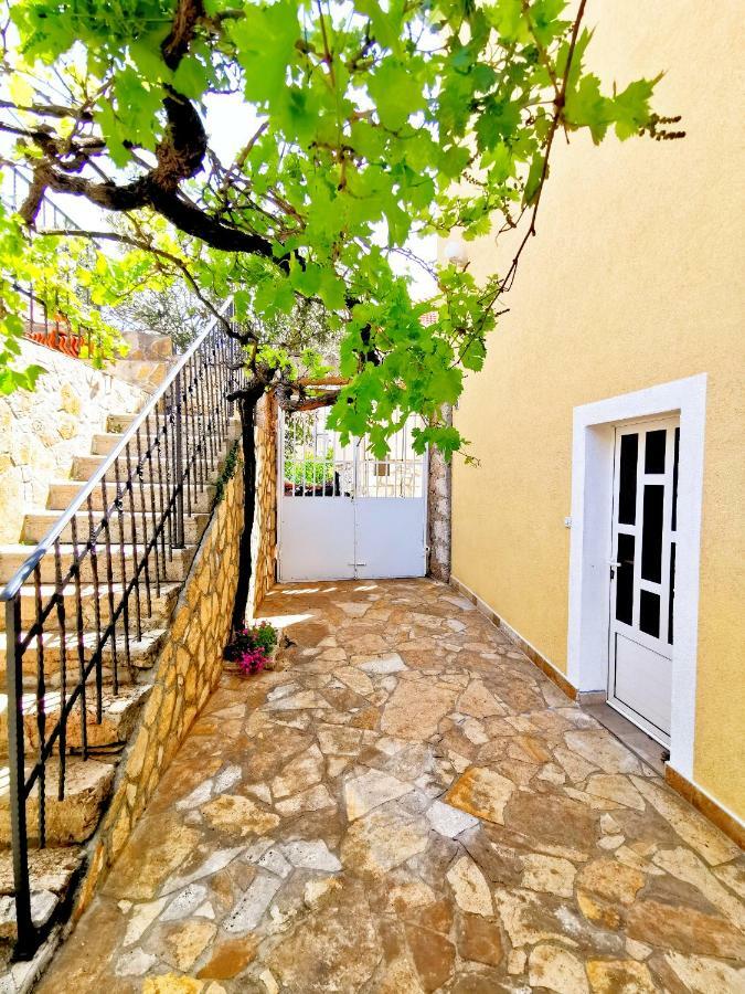 Green Garden Apartment Водице Екстериор снимка